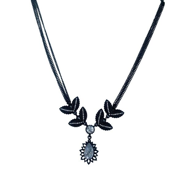 Betsey Johnson Black Crystal Flower Pendant Necklace 17.5" Iconic Jet Setter - Picture 4 of 10